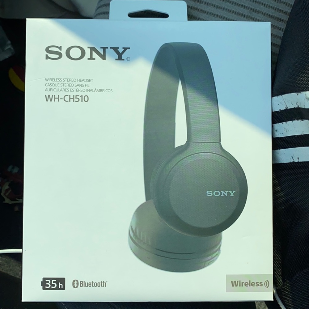 BRAND NEW SONY HEADPHONES
